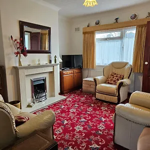 Broughton Grove - Skipton, Pet Friendly, Canal Access Skipton